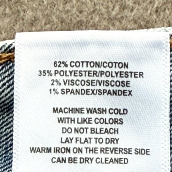 Vigoss Women's Ace High Rise Stretch Raw Hem Denim Bermuda Shorts Size 15/32 NWT - Picture 7 of 11